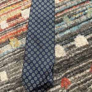 Lot of brooks brothers ties.